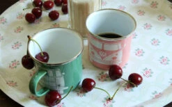 VW Collection T1 Bus Emaille Tassen Set 2 Stück 350 Ml Grün / Rosa 10 VW Collection T1 Bus Emaille Tassen Set 2 Stück 350 Ml Grün / Rosa -CampProfi Angebote Store 410420 2980355